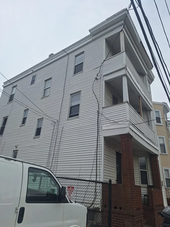2 bed, 1 bath apartment for rent at 241 Walnut St Unit 3, Chelsea — photo 8 of 8