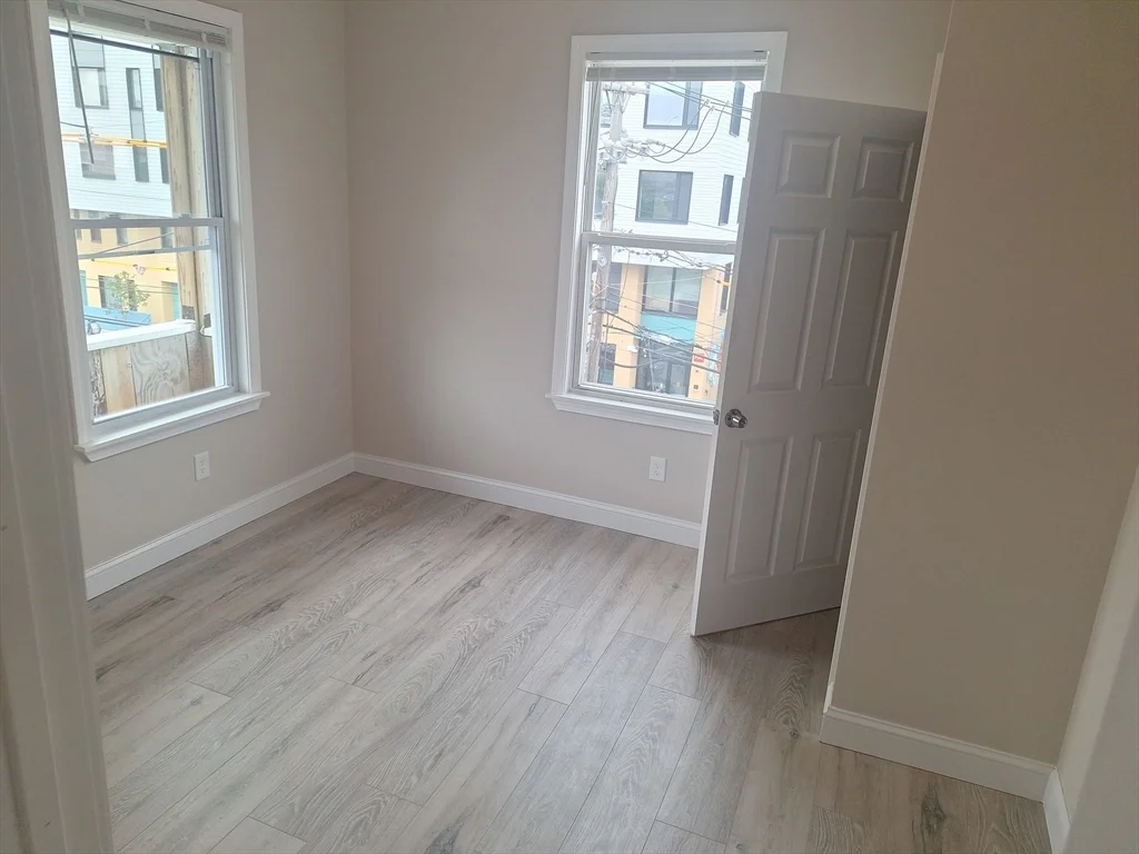 2 bed, 1 bath apartment for rent at 241 Walnut St Unit 3, Chelsea — photo 6 of 8