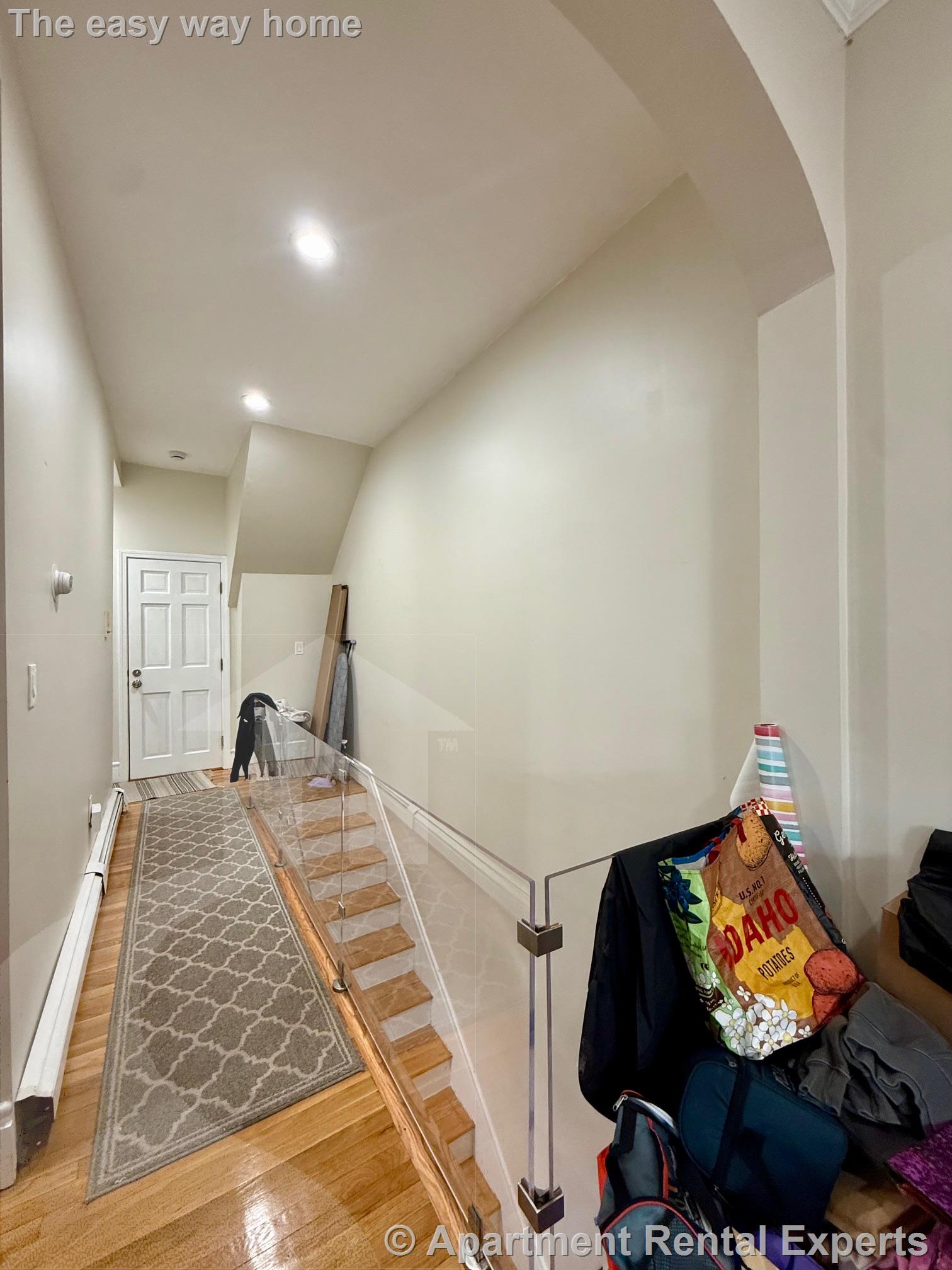 2 bed, 2 bath apartment for rent at 241 West 5th St Unit 1, Addison-Orange — photo 3 of 15