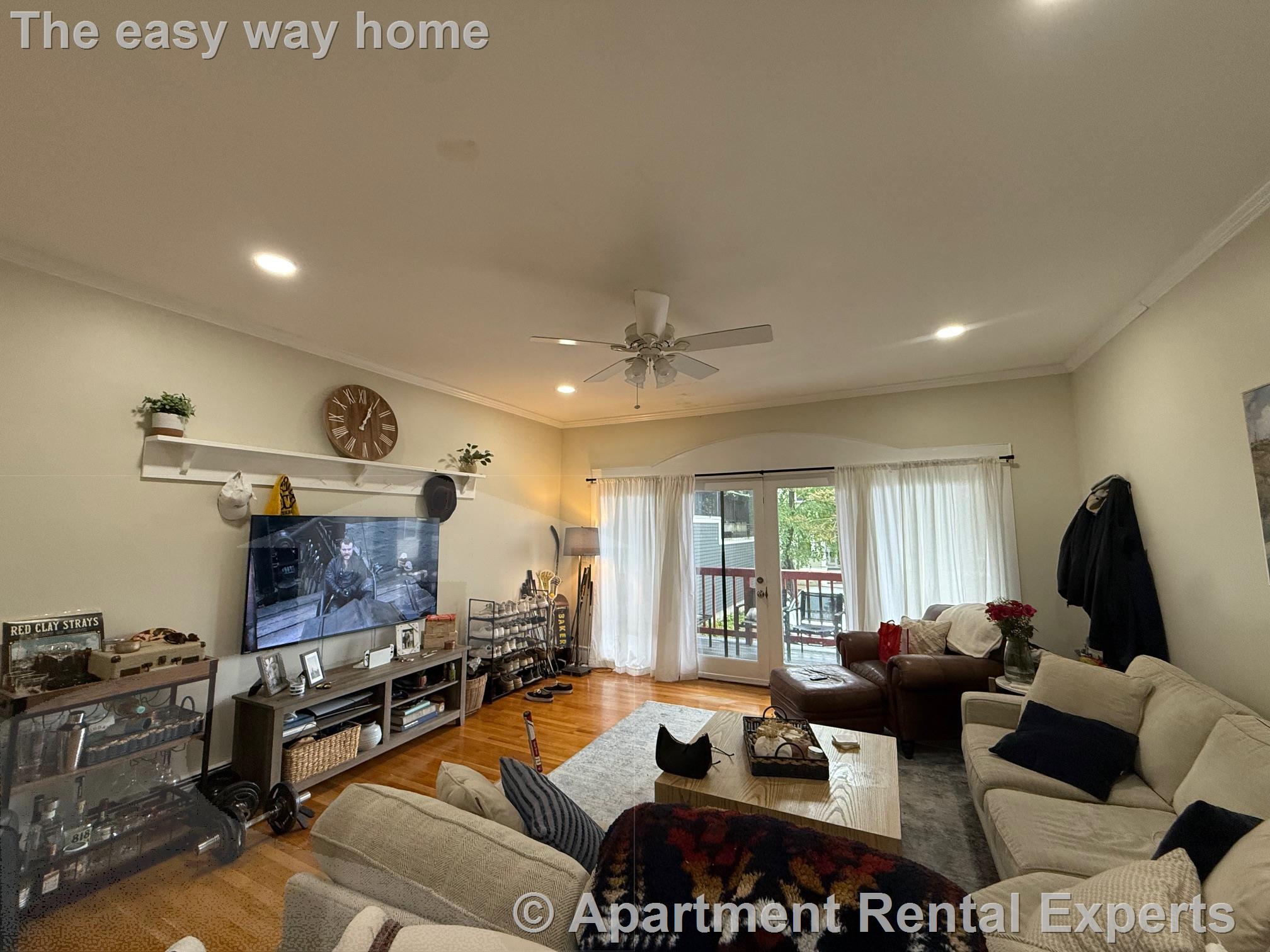 2 bed, 2 bath apartment for rent at 241 West 5th St Unit 1, Addison-Orange — photo 8 of 15