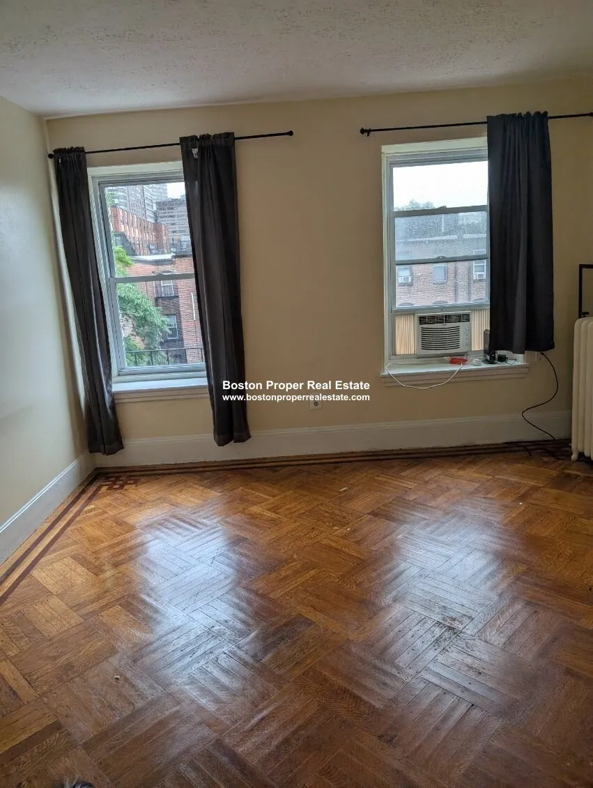 1 bed, 1 bath apartment for rent at 241 West Newton St Unit 8, Back Bay — photo 2 of 7