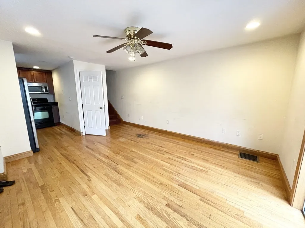 3 bed, 2 bath apartment for rent at 241 West Third Unit 2, South Boston — photo 9 of 20
