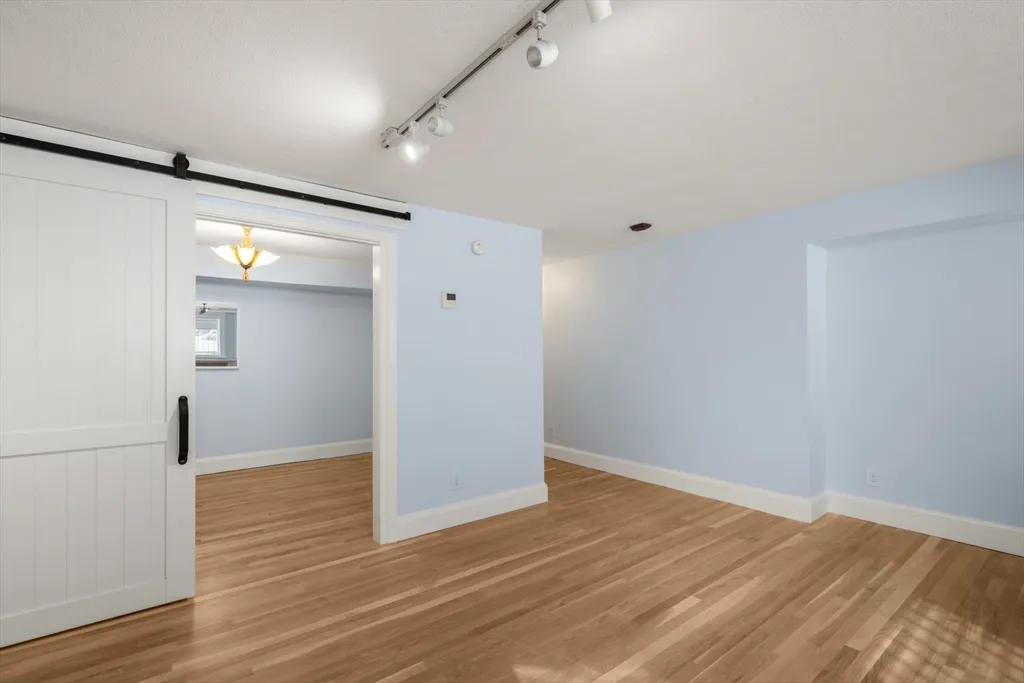 1 bed, 1 bath apartment for rent at 242 Beacon St Unit 1, Back Bay — photo 13 of 29