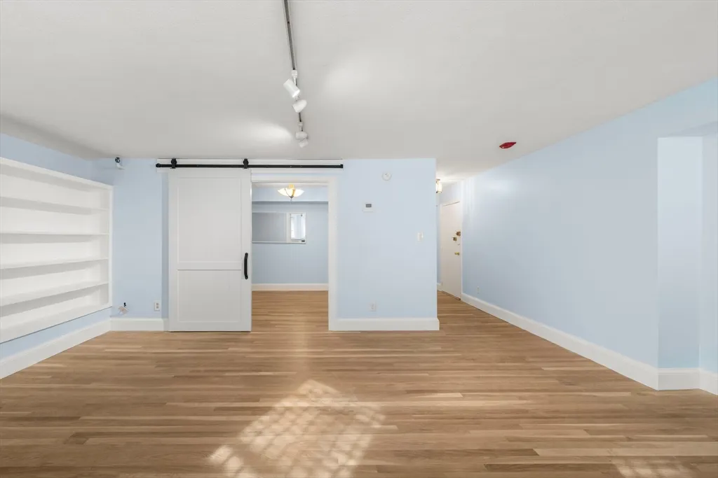 1 bed, 1 bath apartment for rent at 242 Beacon St Unit 1, Back Bay — photo 11 of 29