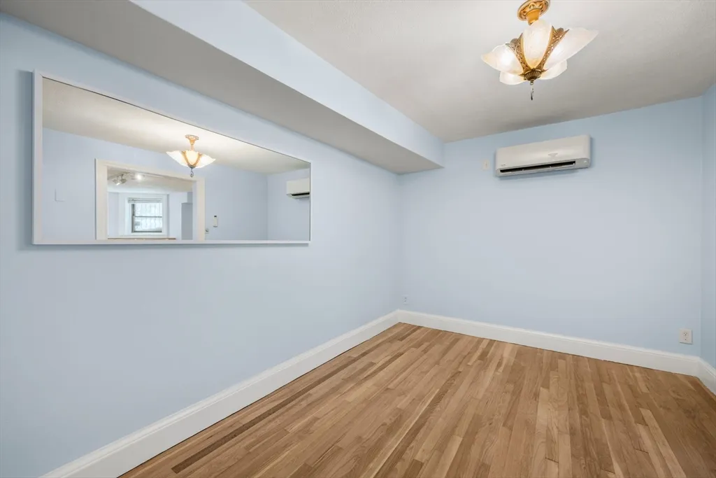 1 bed, 1 bath apartment for rent at 242 Beacon St Unit 1, Back Bay — photo 22 of 29