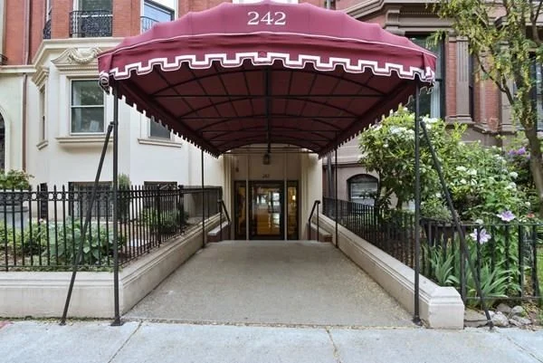1 bed, 1 bath apartment for rent at 242 Beacon St Unit 1, Back Bay — photo 8 of 29