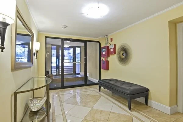 1 bed, 1 bath apartment for rent at 242 Beacon St Unit 1, Back Bay — photo 7 of 29