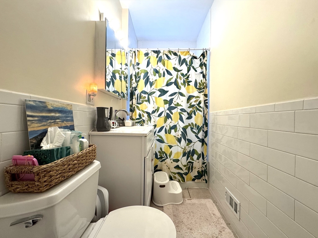 2 bed, 1 bath apartment for rent at 242 Belgrade Ave Unit 2, Roslindale — photo 17 of 21