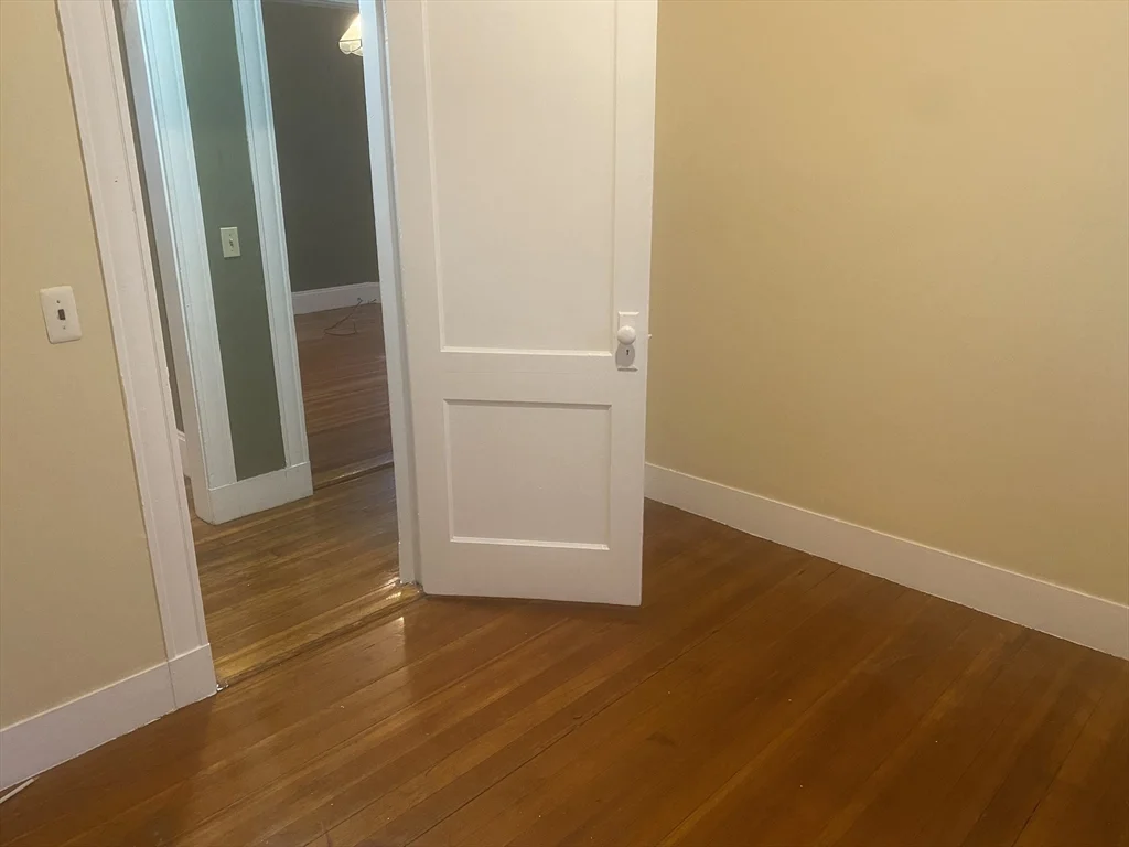 3 bed, 1 bath apartment for rent at 242 Hyde Park Ave Unit 2, Jamaica Plain — photo 4 of 15
