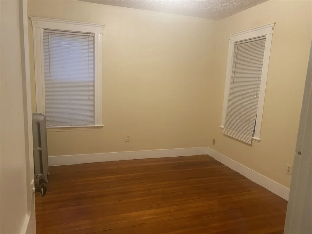 3 bed, 1 bath apartment for rent at 242 Hyde Park Ave Unit 2, Jamaica Plain — photo 10 of 15