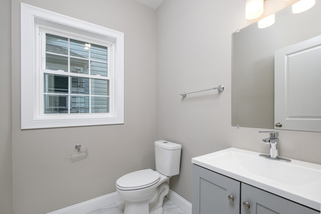 2 bed, 1.5 bath apartment for rent at 242 Mountain Ave Unit 1, Revere — photo 4 of 18