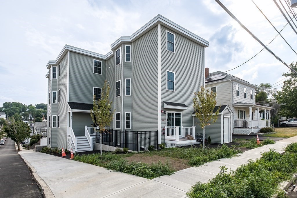 2 bed, 1.5 bath apartment for rent at 242 Mountain Ave Unit 1, Revere — photo 15 of 18