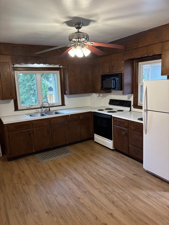 2 bed, 1 bath apartment for rent at 242 Nahatan St Unit 242, Norwood — photo 4 of 17