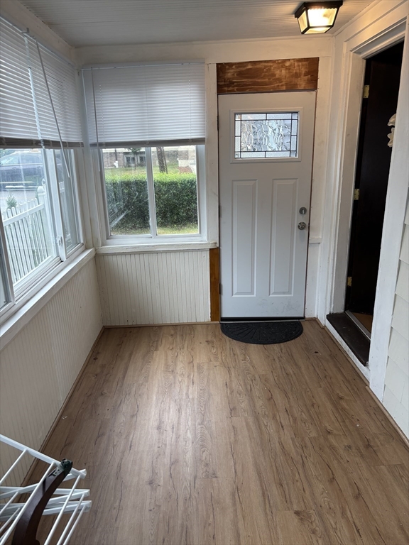 2 bed, 1 bath apartment for rent at 242 Nahatan St Unit 242, Norwood — photo 7 of 17