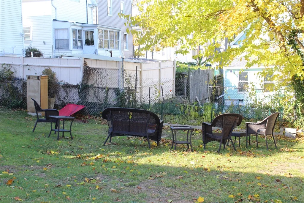 2 bed, 1 bath apartment for rent at 242 Newbury Ave Unit 2, North Quincy — photo 6 of 6