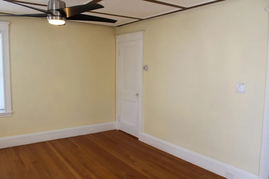 2 bed, 1 bath apartment for rent at 242 Newbury Ave Unit 2, North Quincy — photo 4 of 6