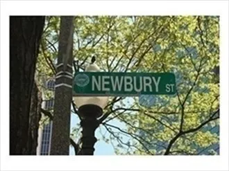 3 bed, 1 bath apartment for rent at 242 Newbury St Unit 2, Back Bay — photo 10 of 10