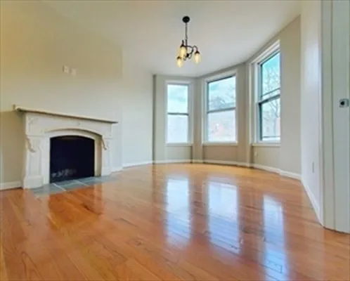 3 bed, 1 bath apartment for rent at 242 Newbury St Unit 2, Back Bay — photo 1 of 10