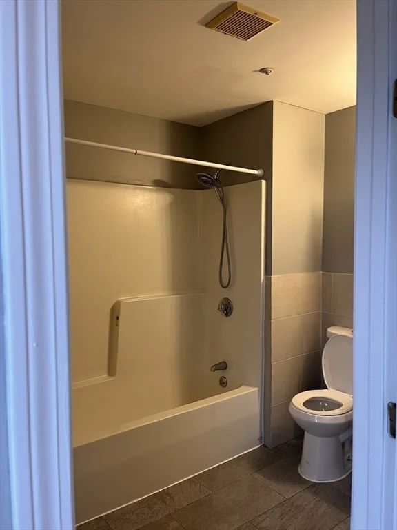 3 bed, 2 bath apartment for rent at 242 Park Ave Unit 5, Revere — photo 19 of 25