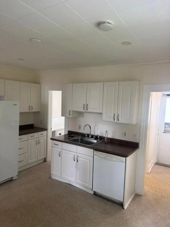 3 bed, 1 bath apartment for rent at 242 Pine St Unit 2, Gardner — photo 2 of 8