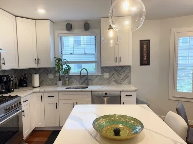 2 bed, 2 bath apartment for rent at 242 R Broadway Unit 1, Winter Hill — photo 3 of 29