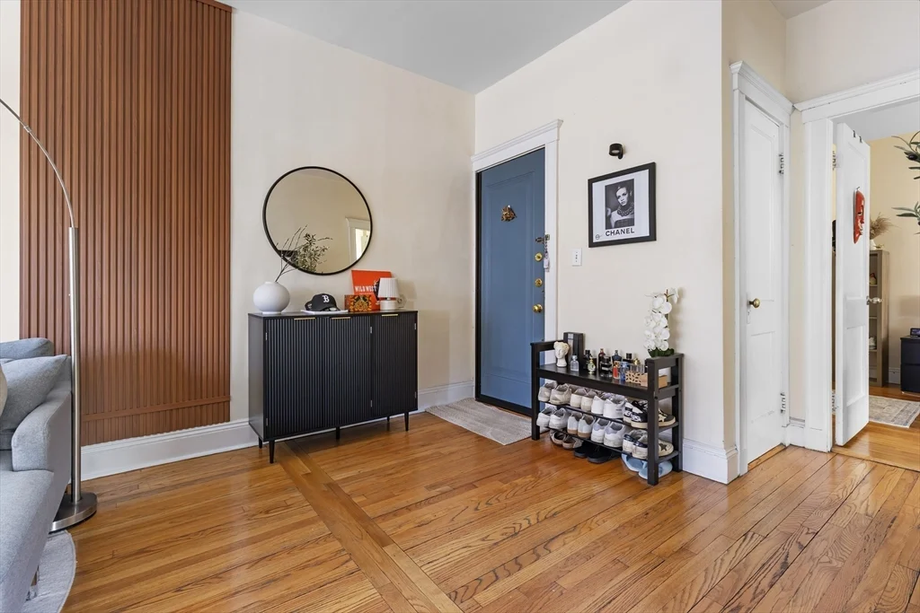 1 bed, 1 bath apartment for rent at 242 South Huntington Ave Unit 3, Jamaica Plain — photo 5 of 16