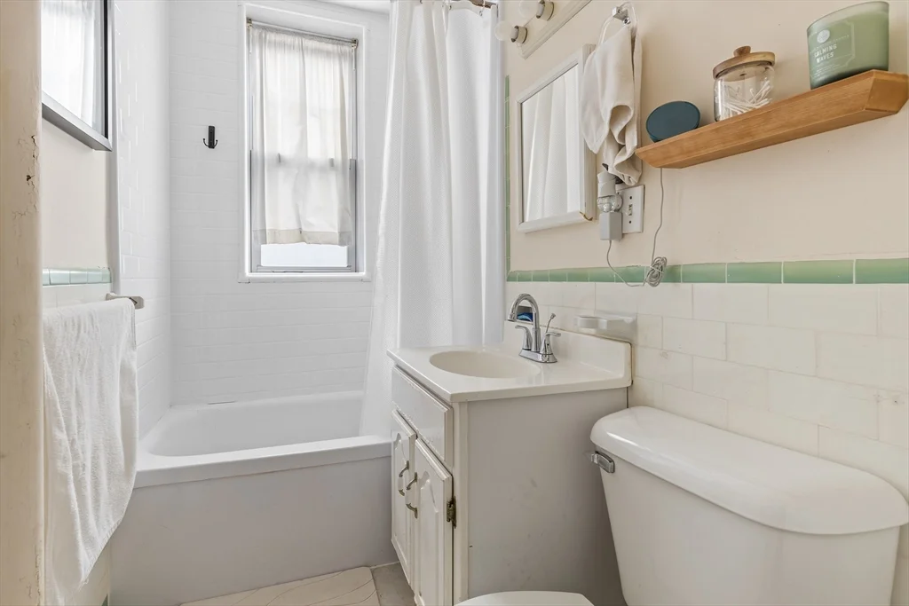 1 bed, 1 bath apartment for rent at 242 South Huntington Ave Unit 3, Jamaica Plain — photo 12 of 16