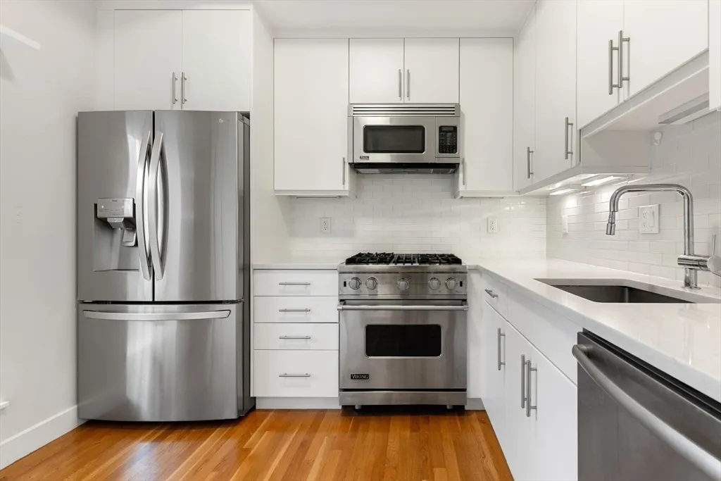 2 bed, 2 bath apartment for rent at 242 Shawmut Ave Unit 1B, South End — photo 4 of 16