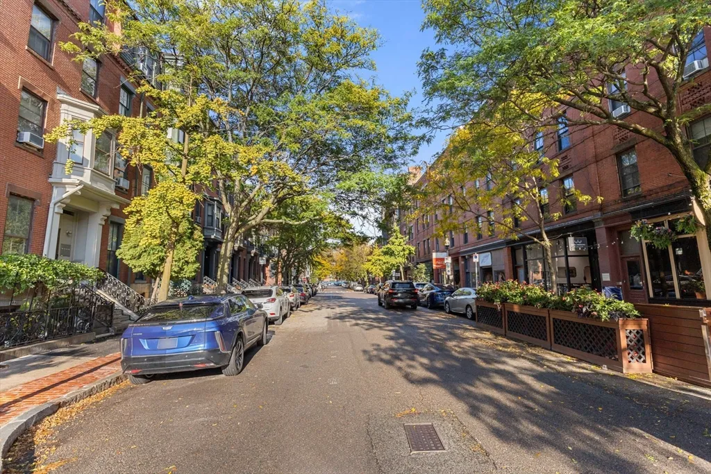 2 bed, 2 bath apartment for rent at 242 Shawmut Ave Unit 1B, South End — photo 14 of 16