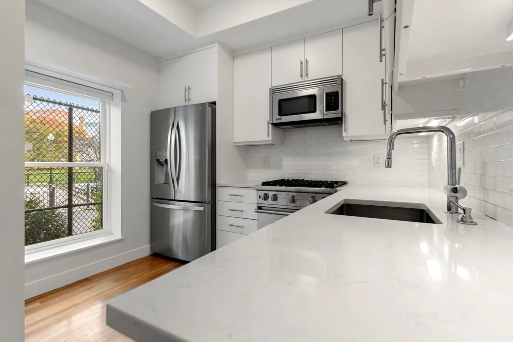 2 bed, 2 bath apartment for rent at 242 Shawmut Ave Unit 1B, South End — photo 3 of 16