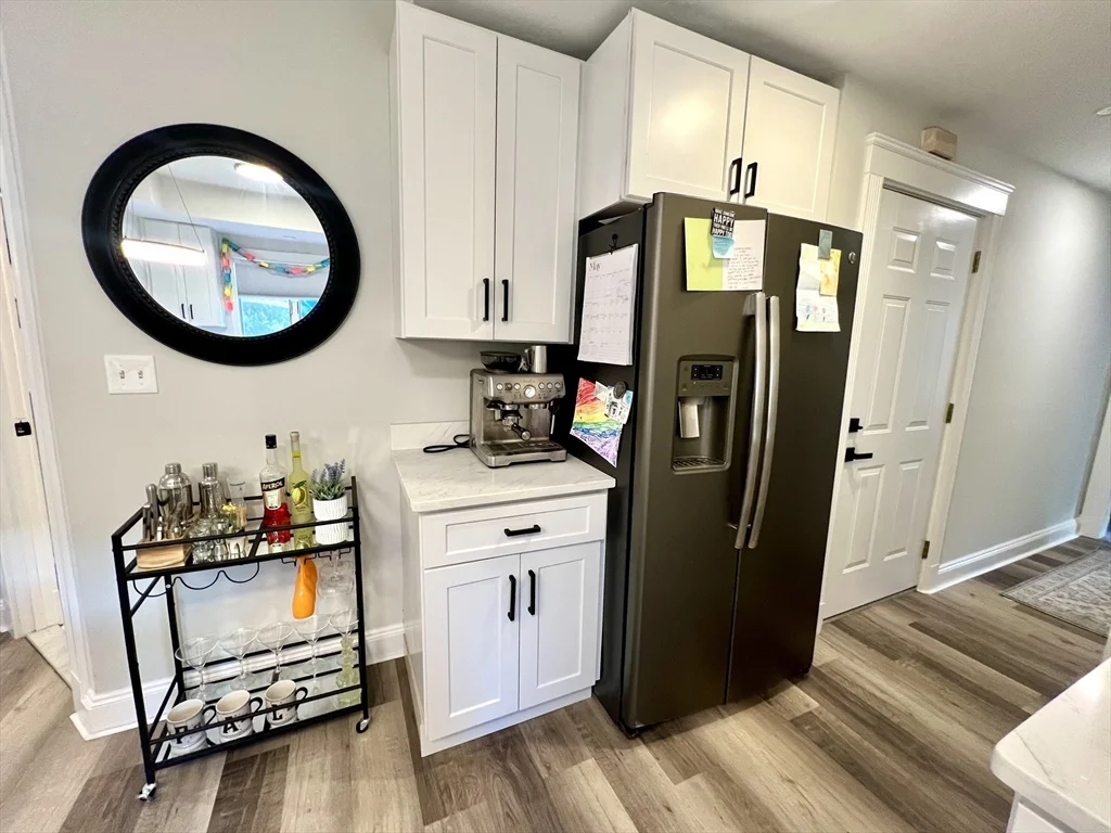 3 bed, 2 bath apartment for rent at 242 W 3rd St Unit 2, South Boston — photo 5 of 21