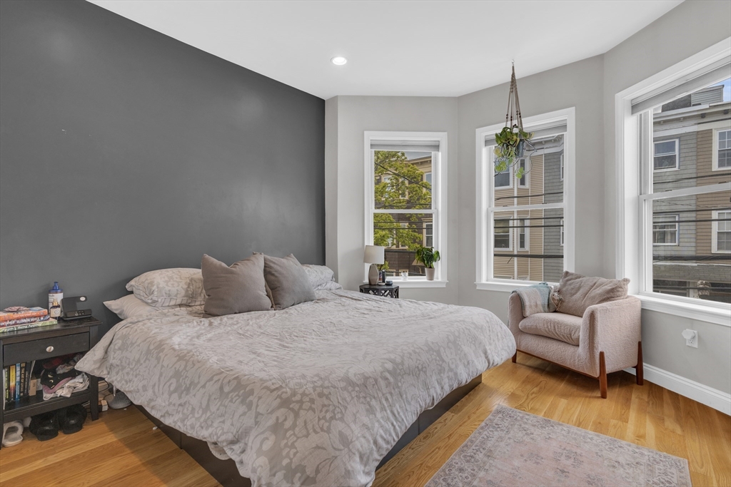 2 bed, 2 bath apartment for rent at 242 W 5th St Unit 2, South Boston — photo 6 of 15
