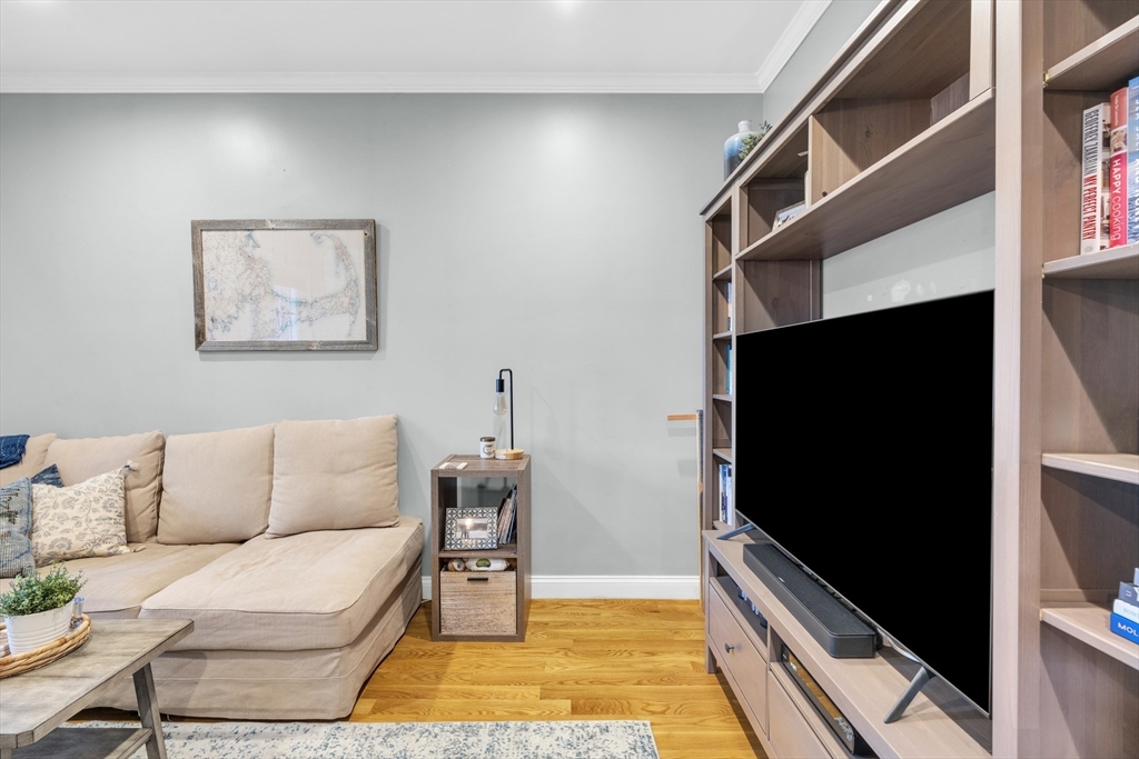 2 bed, 2 bath apartment for rent at 242 W 5th St Unit 2, South Boston — photo 5 of 15