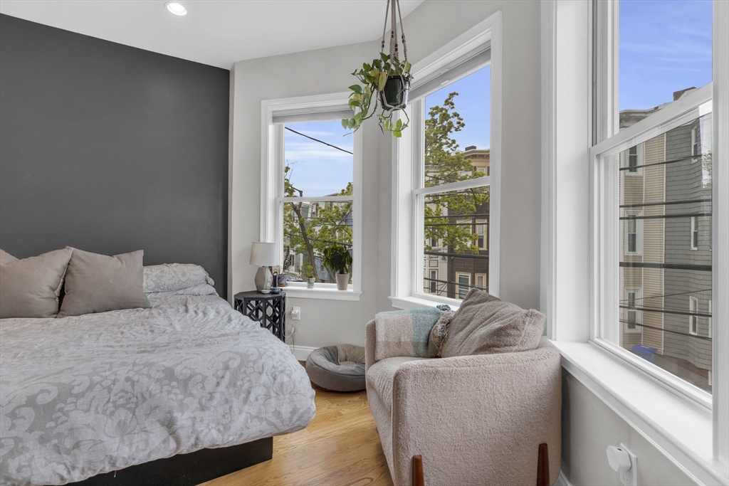 2 bed, 2 bath apartment for rent at 242 W 5th St Unit 2, South Boston — photo 7 of 15
