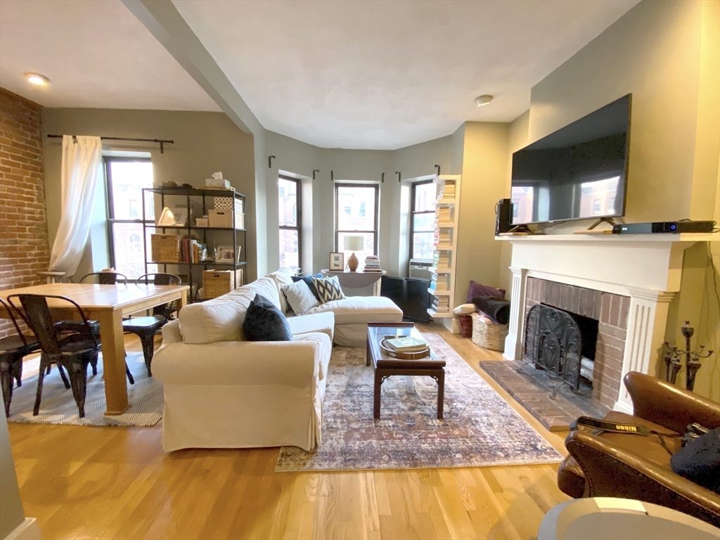 1 bed, 1 bath apartment for rent at 242 West Newton St Unit 4, Back Bay — photo 3 of 7