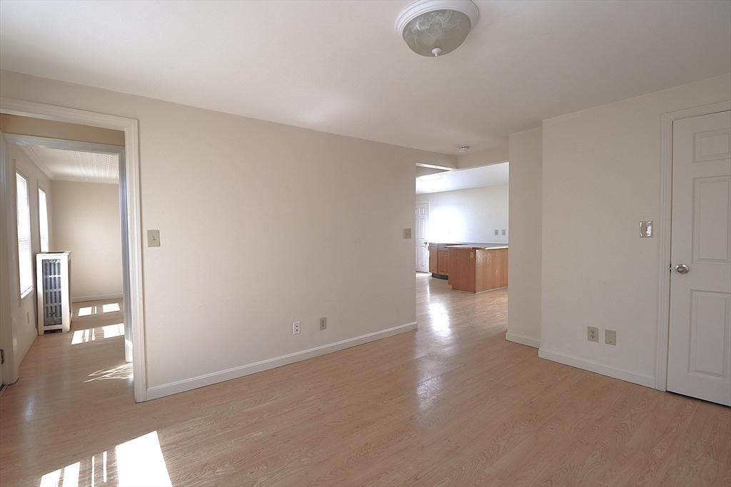 2 bed, 1 bath apartment for rent at 242 Water St Unit 242, Wakefield — photo 10 of 13