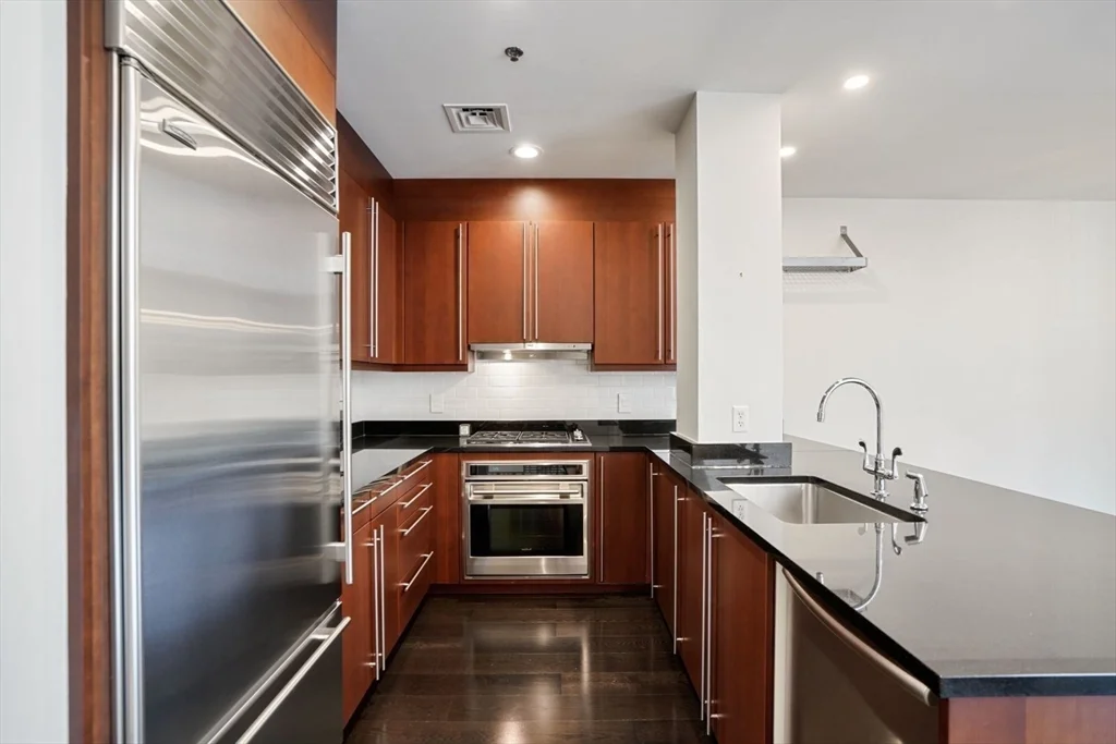 2 bed, 2 bath apartment for rent at 2420 Beacon St Unit PH 6, Brighton — photo 4 of 38