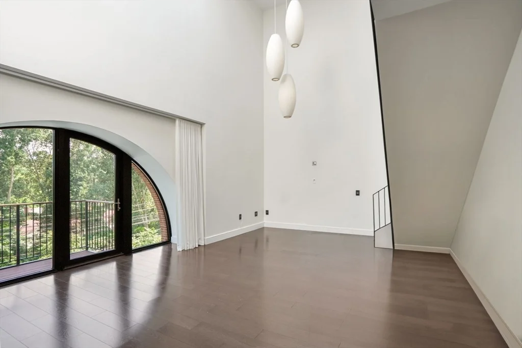 2 bed, 2 bath apartment for rent at 2420 Beacon St Unit PH 6, Brighton — photo 6 of 38