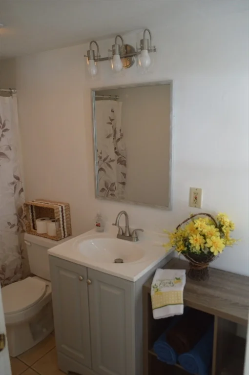 4 bed, 1 bath apartment for rent at 2428-2430 Providence Rd Unit 1, Northbridge — photo 6 of 14