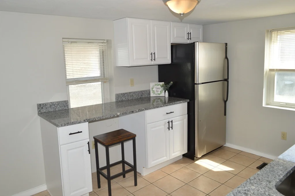 4 bed, 1 bath apartment for rent at 2428-2430 Providence Rd Unit 1, Northbridge — photo 2 of 14