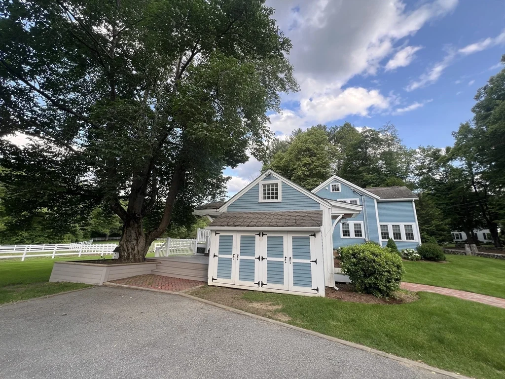 4 bed, 2 bath apartment for rent at 243 Dudley Rd, Bedford — photo 26 of 29
