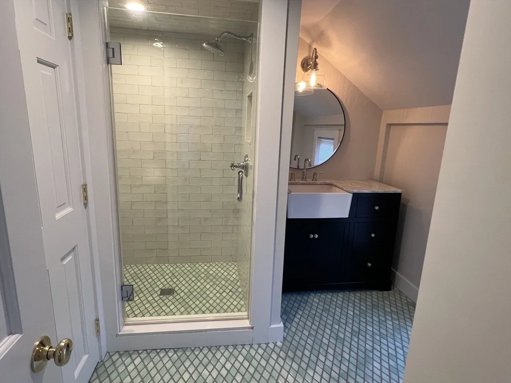 4 bed, 2 bath apartment for rent at 243 Dudley Rd, Bedford — photo 18 of 29