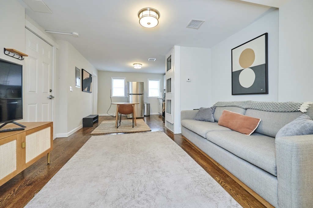 2 bed, 1 bath apartment for rent at 243 E St Unit 3, South Boston — photo 4 of 11
