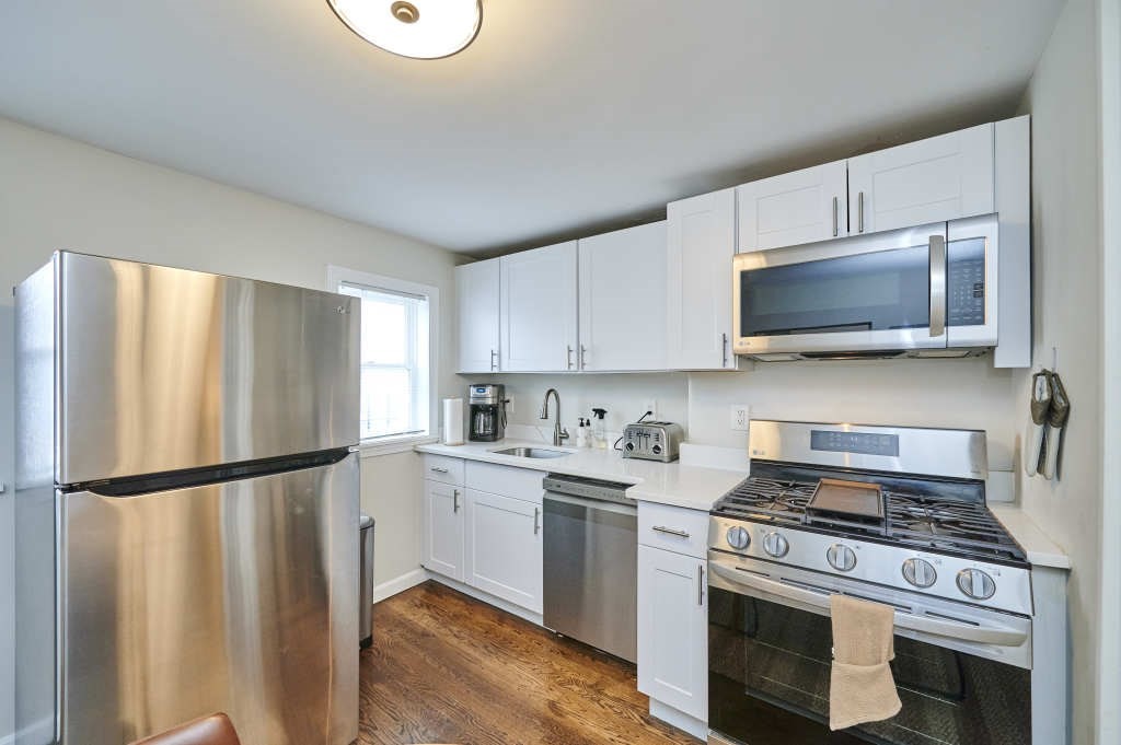 2 bed, 1 bath apartment for rent at 243 E St Unit 3, South Boston — photo 5 of 11