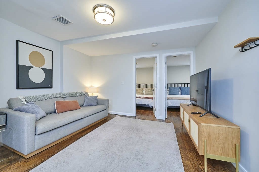 2 bed, 1 bath apartment for rent at 243 E St Unit 3, South Boston