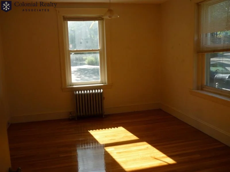 3 bed, 1 bath apartment for rent at 243 Freeman St Unit 13, North Brookline — photo 2 of 4