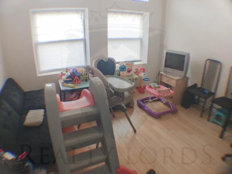 2 bed, 1 bath apartment for rent at 243 Harvard Ave Unit 1, Allston — photo 4 of 24