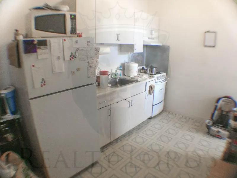 2 bed, 1 bath apartment for rent at 243 Harvard Ave Unit 1, Allston — photo 5 of 24