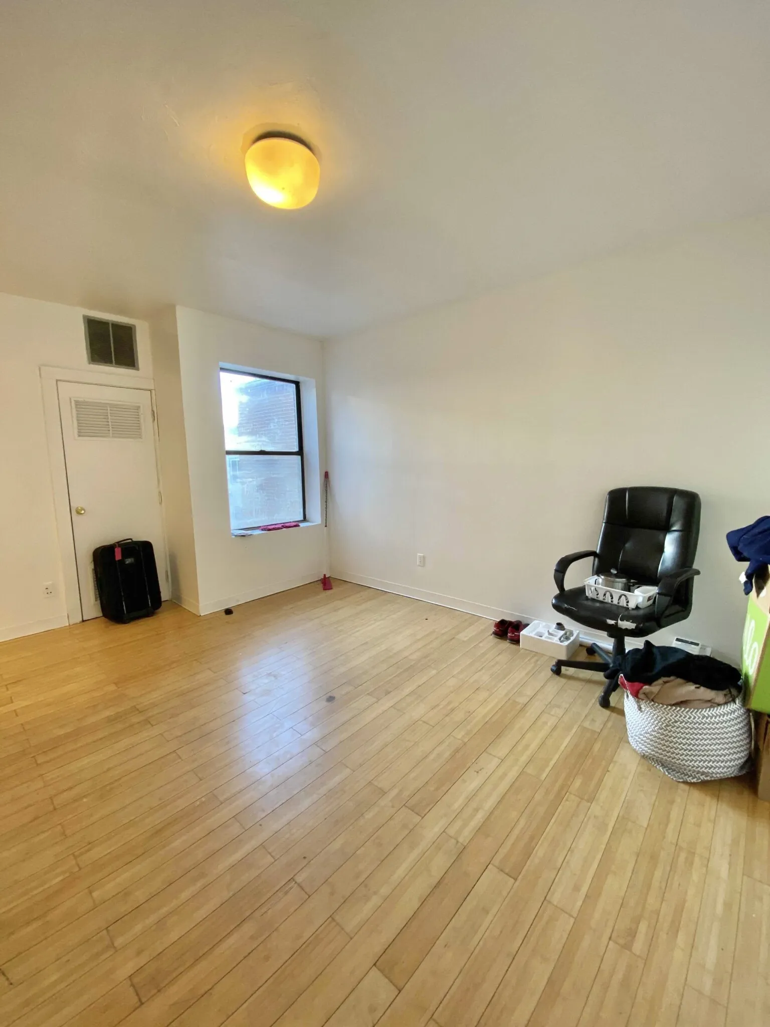 2 bed, 1 bath apartment for rent at 243 Harvard Ave Unit 6, Allston — photo 6 of 16