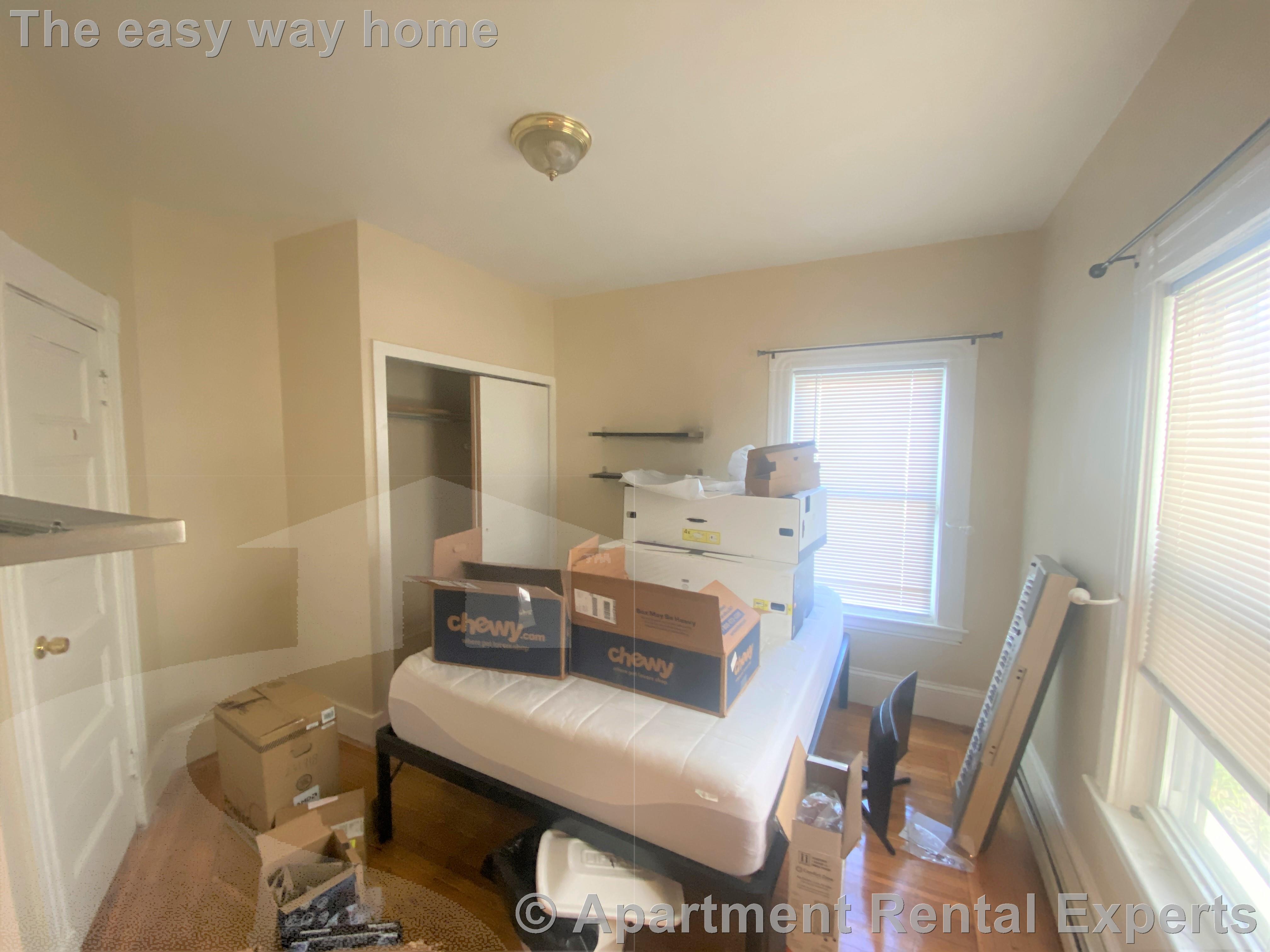 2 bed, 1 bath apartment for rent at 243 Highland Ave Unit 1, Davis Square — photo 4 of 7